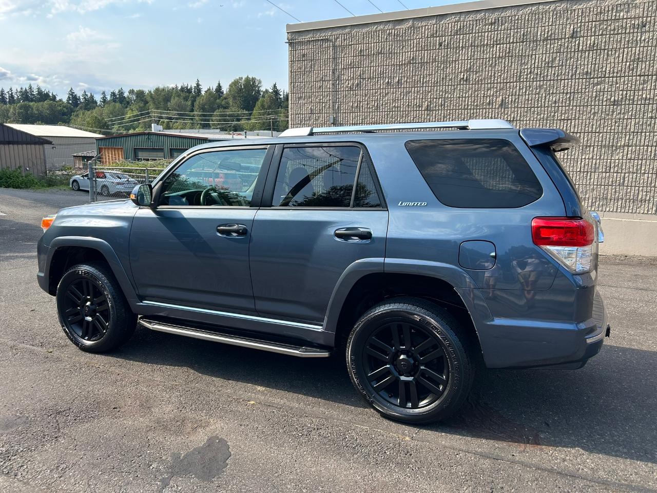 Toyota 4Runner Limited 4WD V6 2010