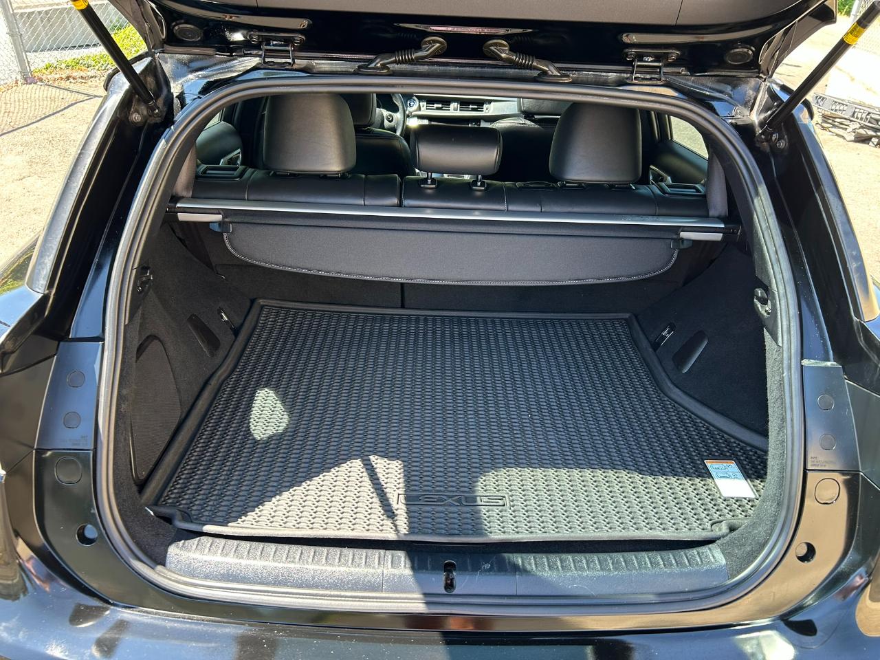 Lexus CT 200h  2014