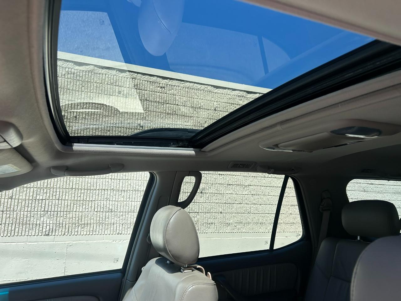 Toyota Sequoia Limited 4WD 2007