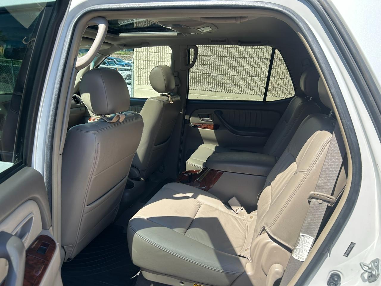 Toyota Sequoia Limited 4WD 2007