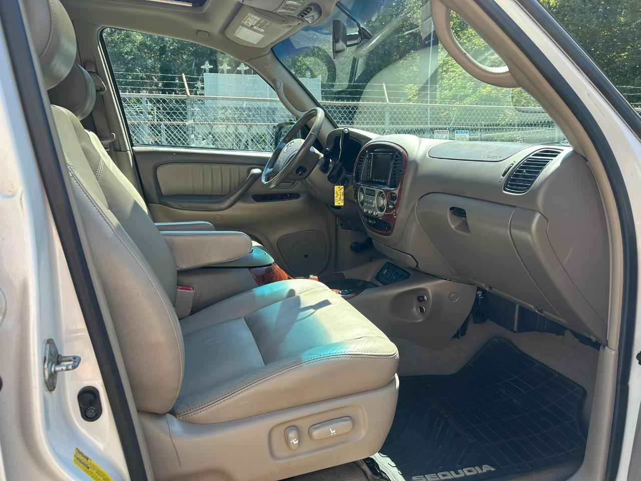 Toyota Sequoia Limited 4WD 2007