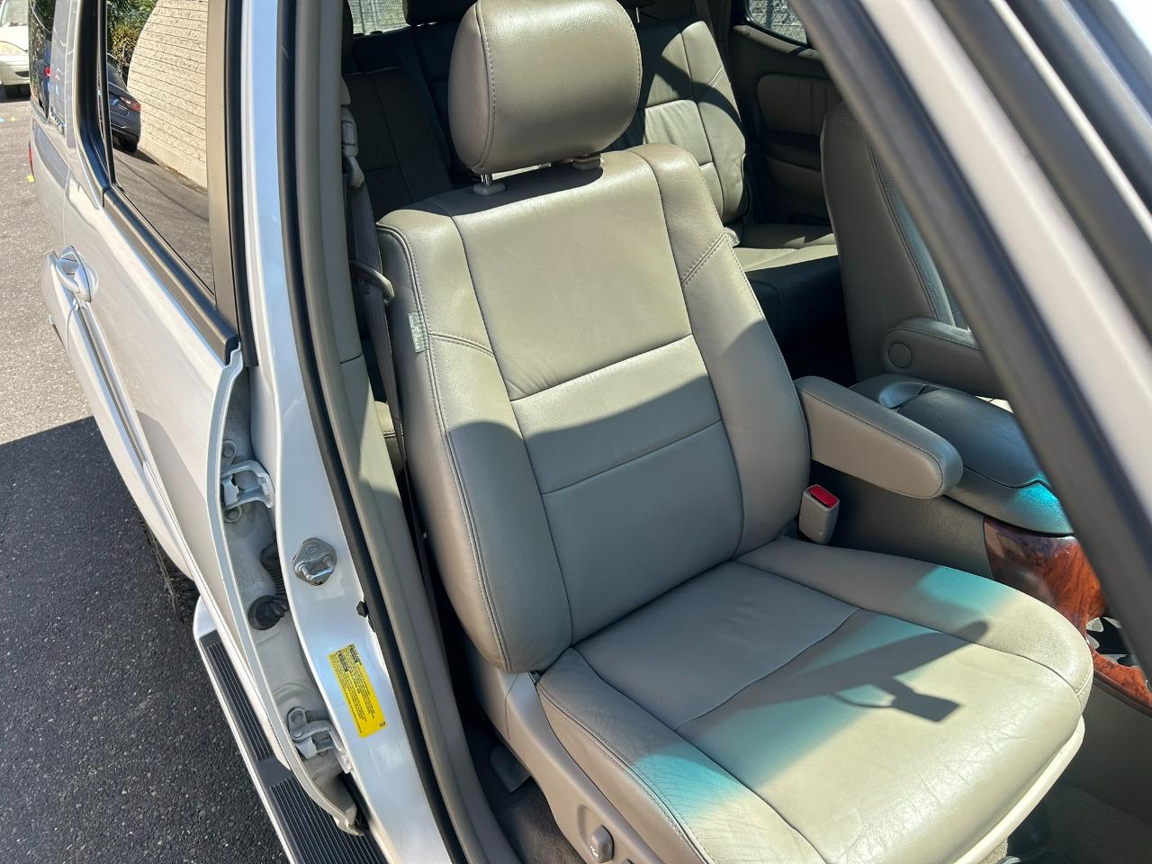 Toyota Sequoia Limited 4WD 2007