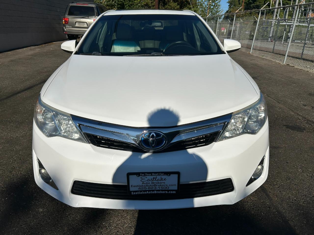 Toyota Camry Hybrid XLE 2012