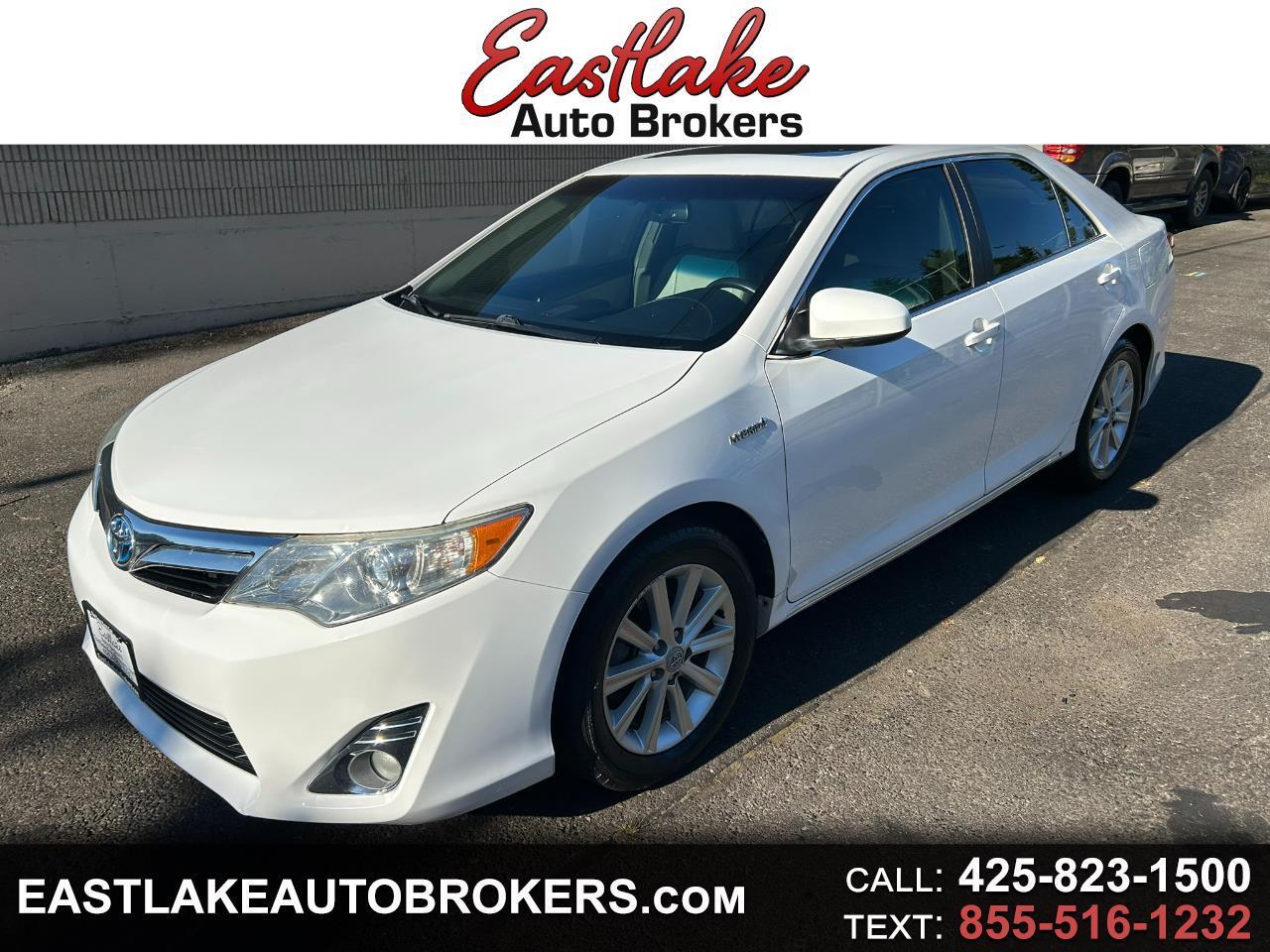 Toyota Camry Hybrid XLE 2012