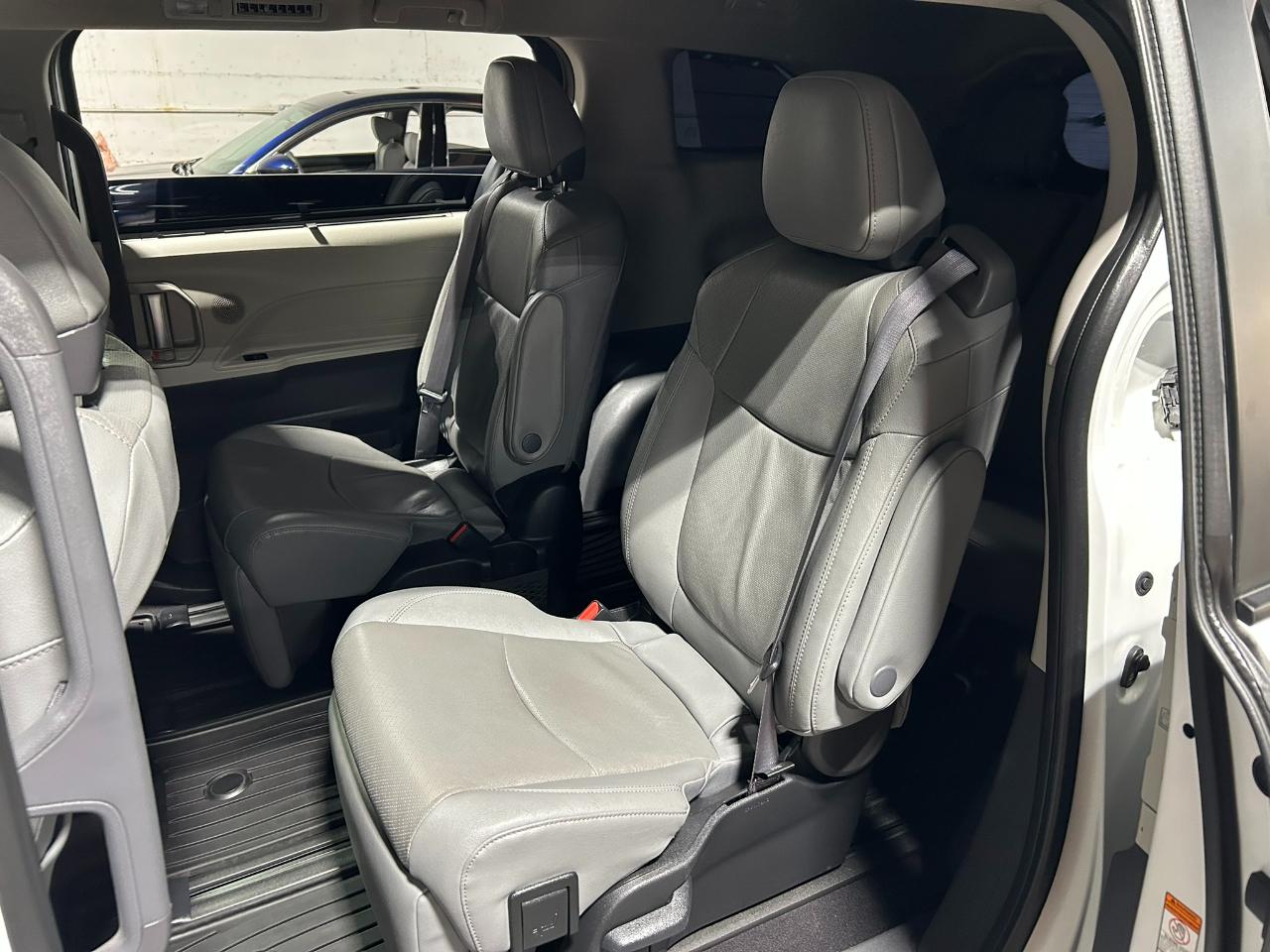 Toyota Sienna Limited 7-Passenger AWD 2024