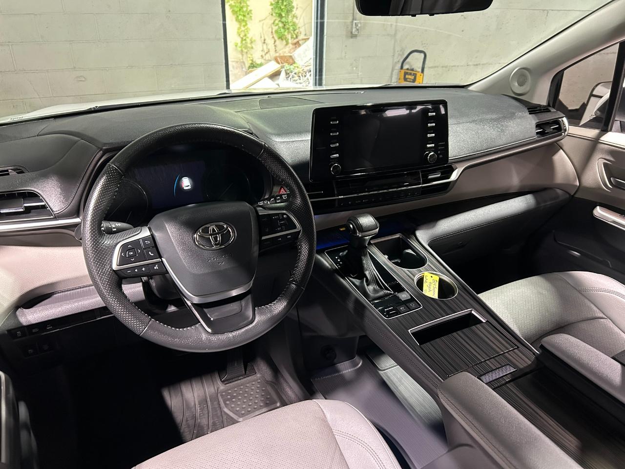 Toyota Sienna Limited 7-Passenger AWD 2024