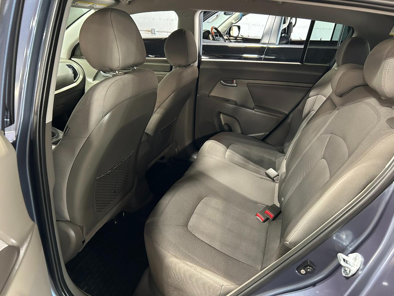 Kia Sportage LX AWD 2012