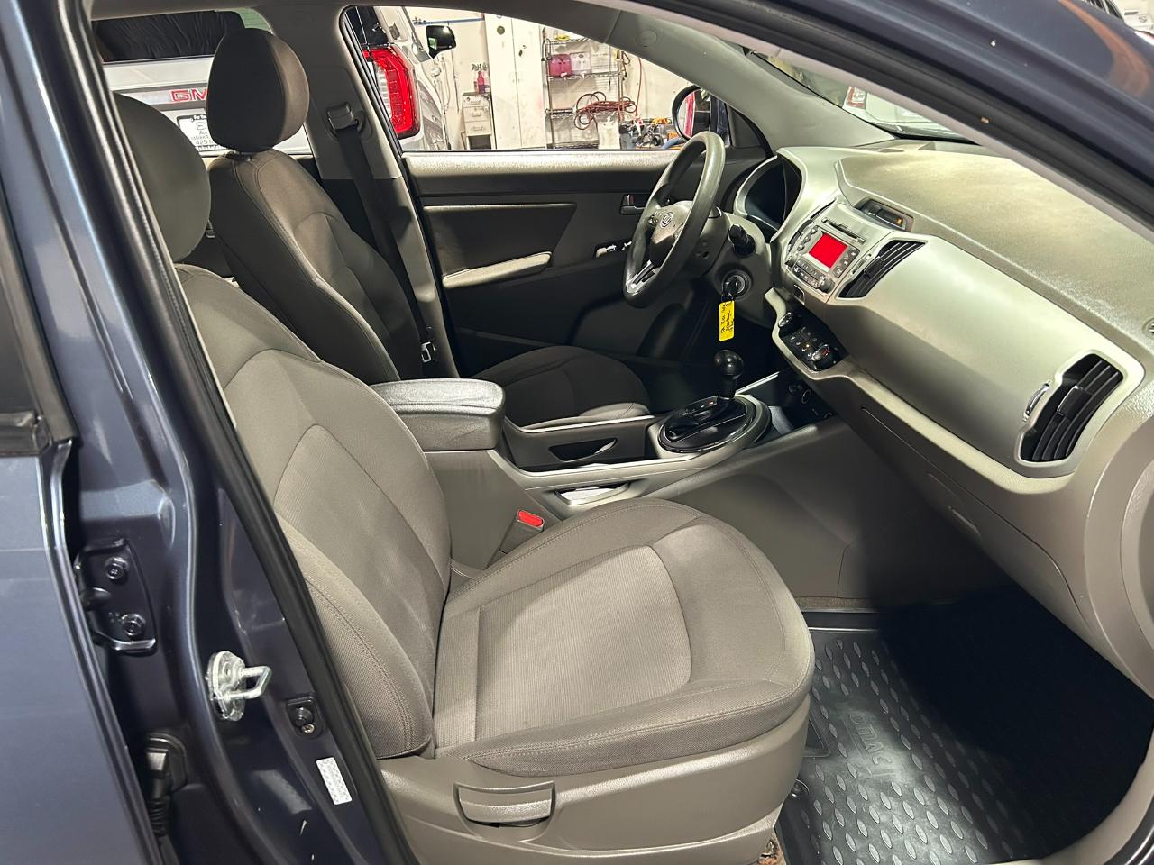 Kia Sportage LX AWD 2012