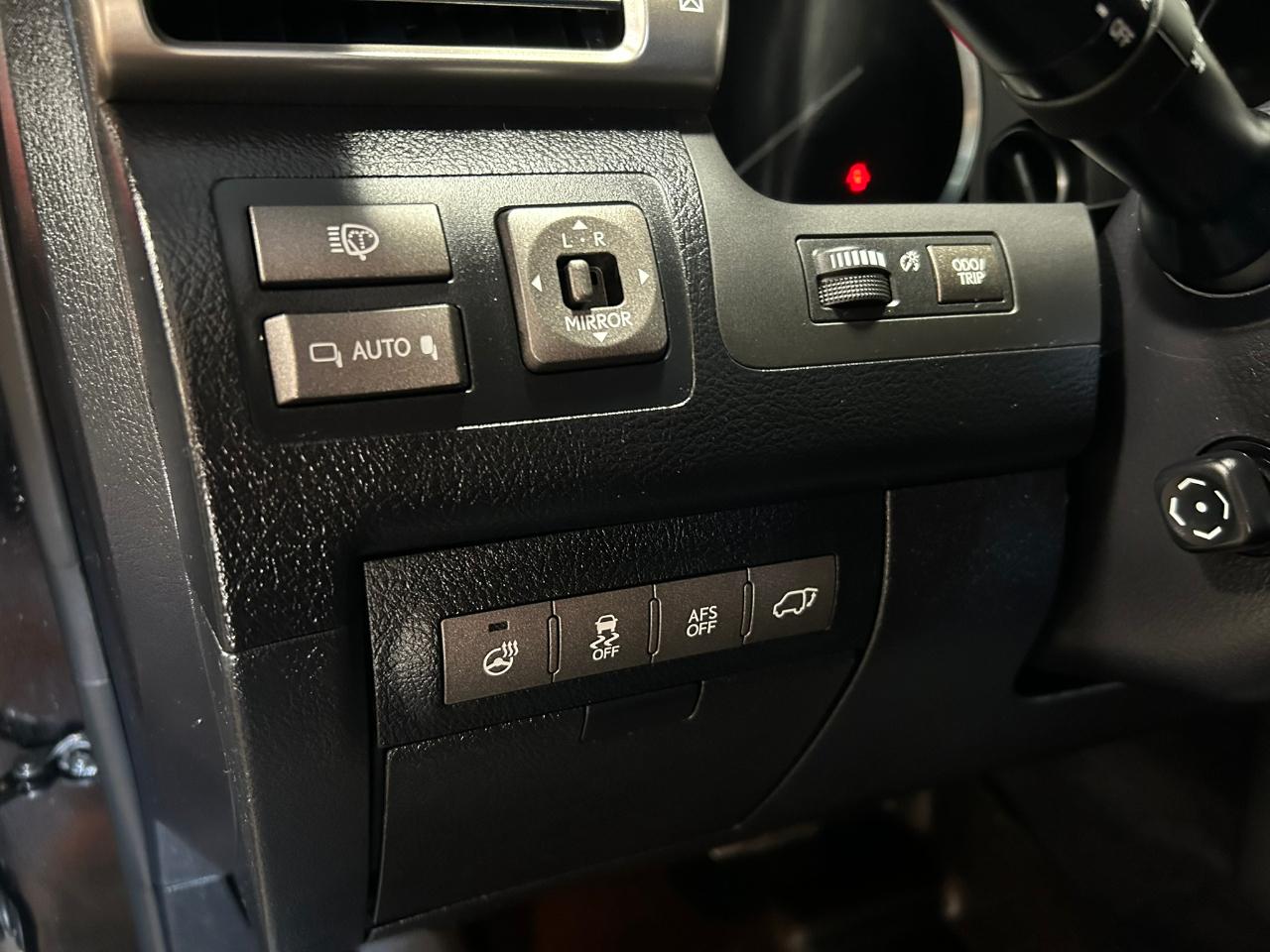 Lexus LX 570 Sport Utility 2014