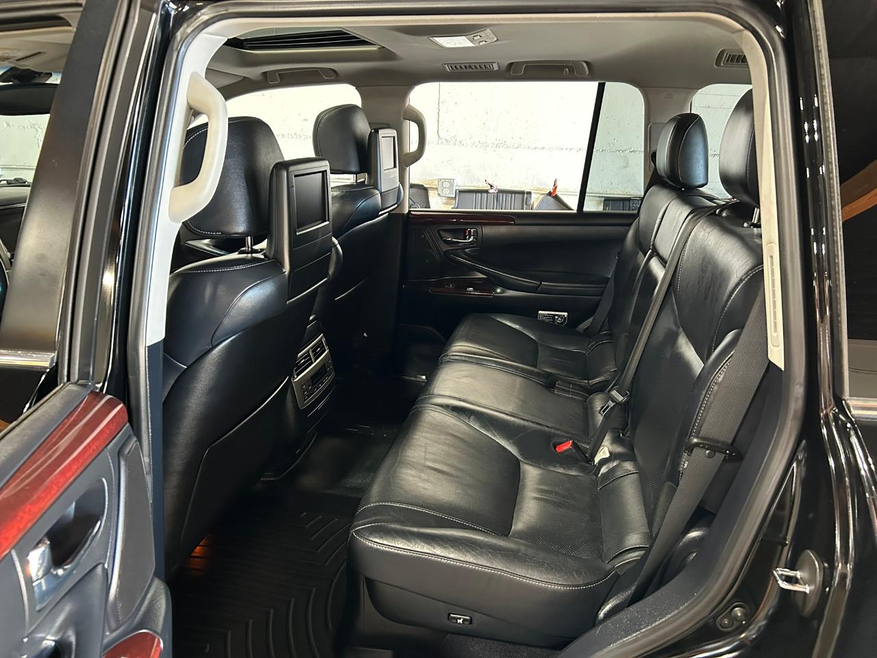 Lexus LX 570 Sport Utility 2014