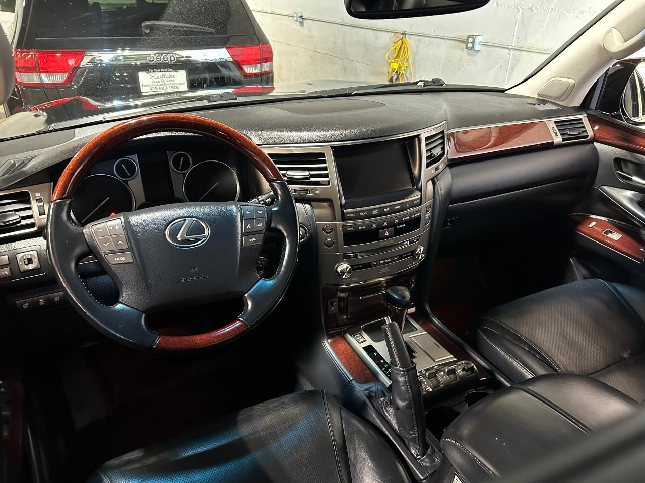 Lexus LX 570 Sport Utility 2014