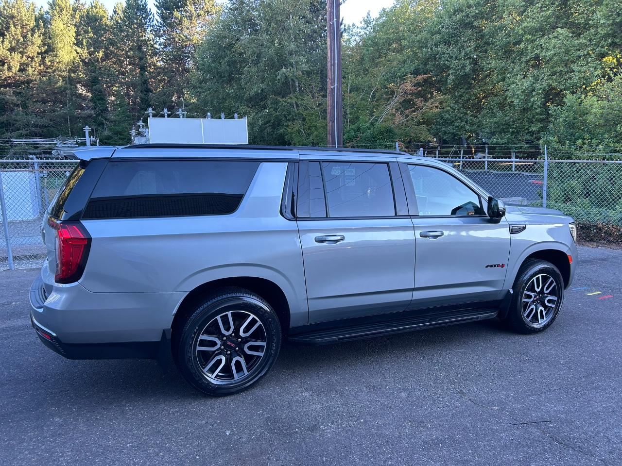 GMC Yukon XL AT4 2024