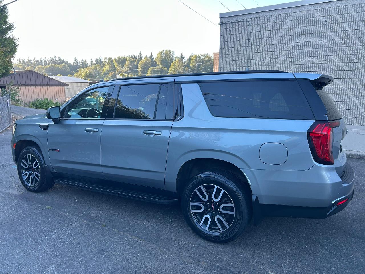 GMC Yukon XL AT4 2024