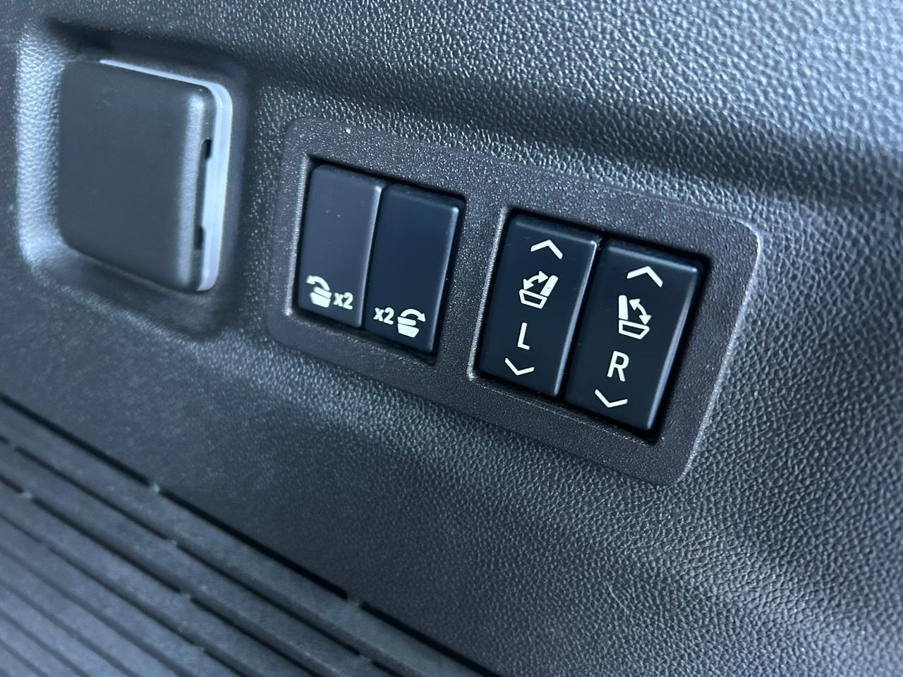 GMC Yukon XL AT4 2024