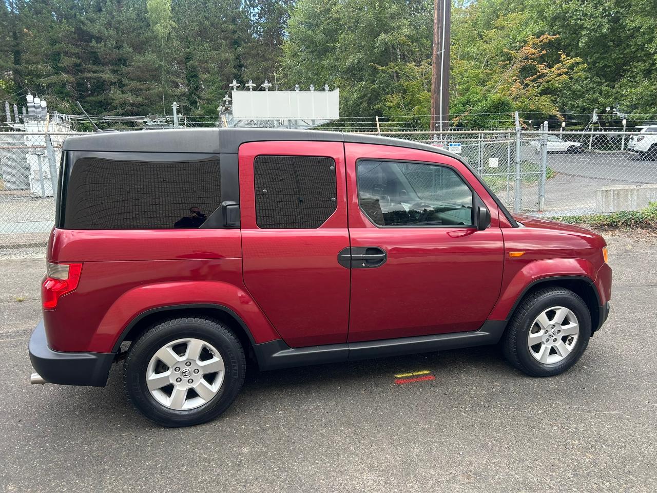 Honda Element EX 4WD AT 2010