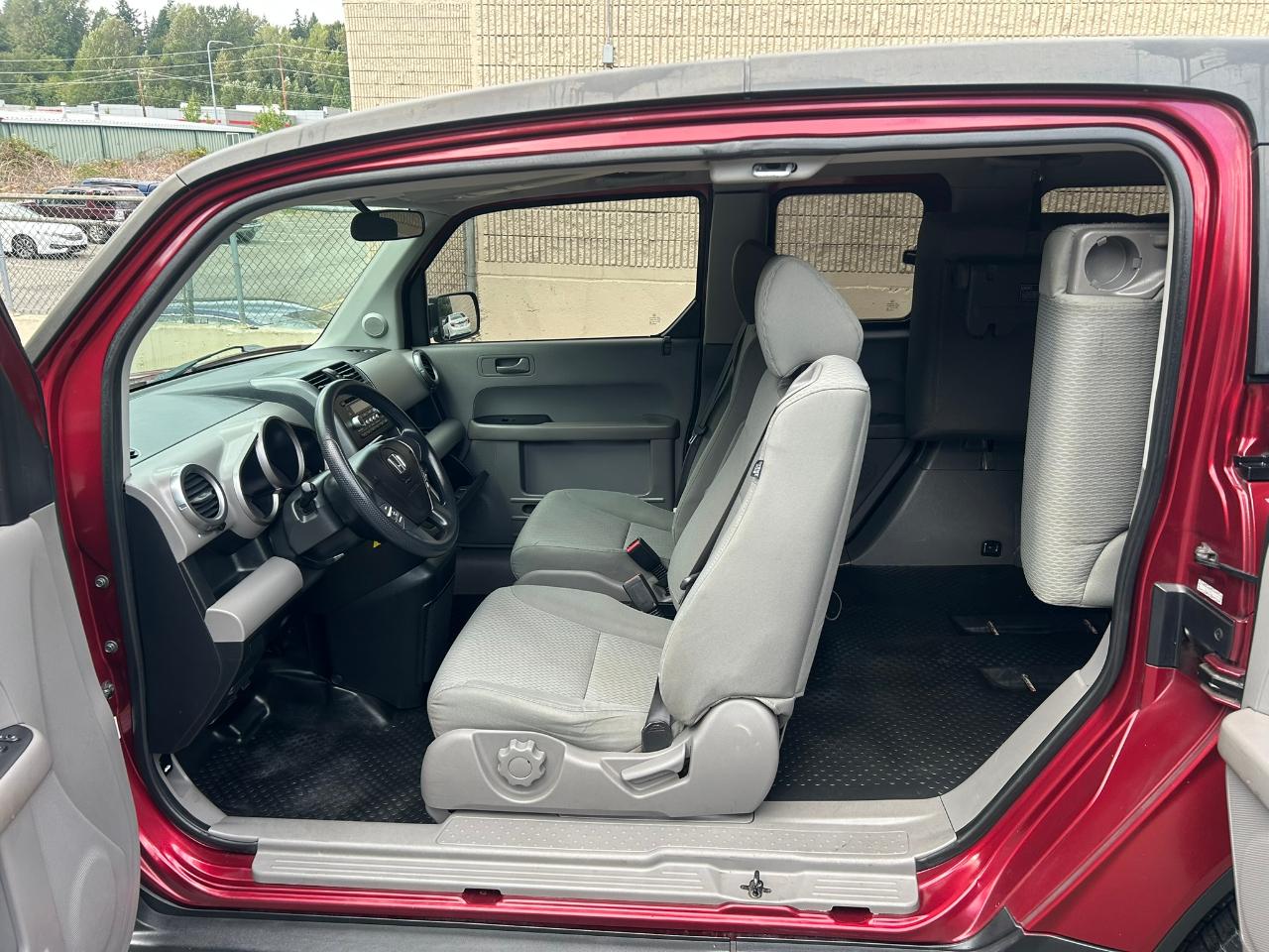 Honda Element EX 4WD AT 2010
