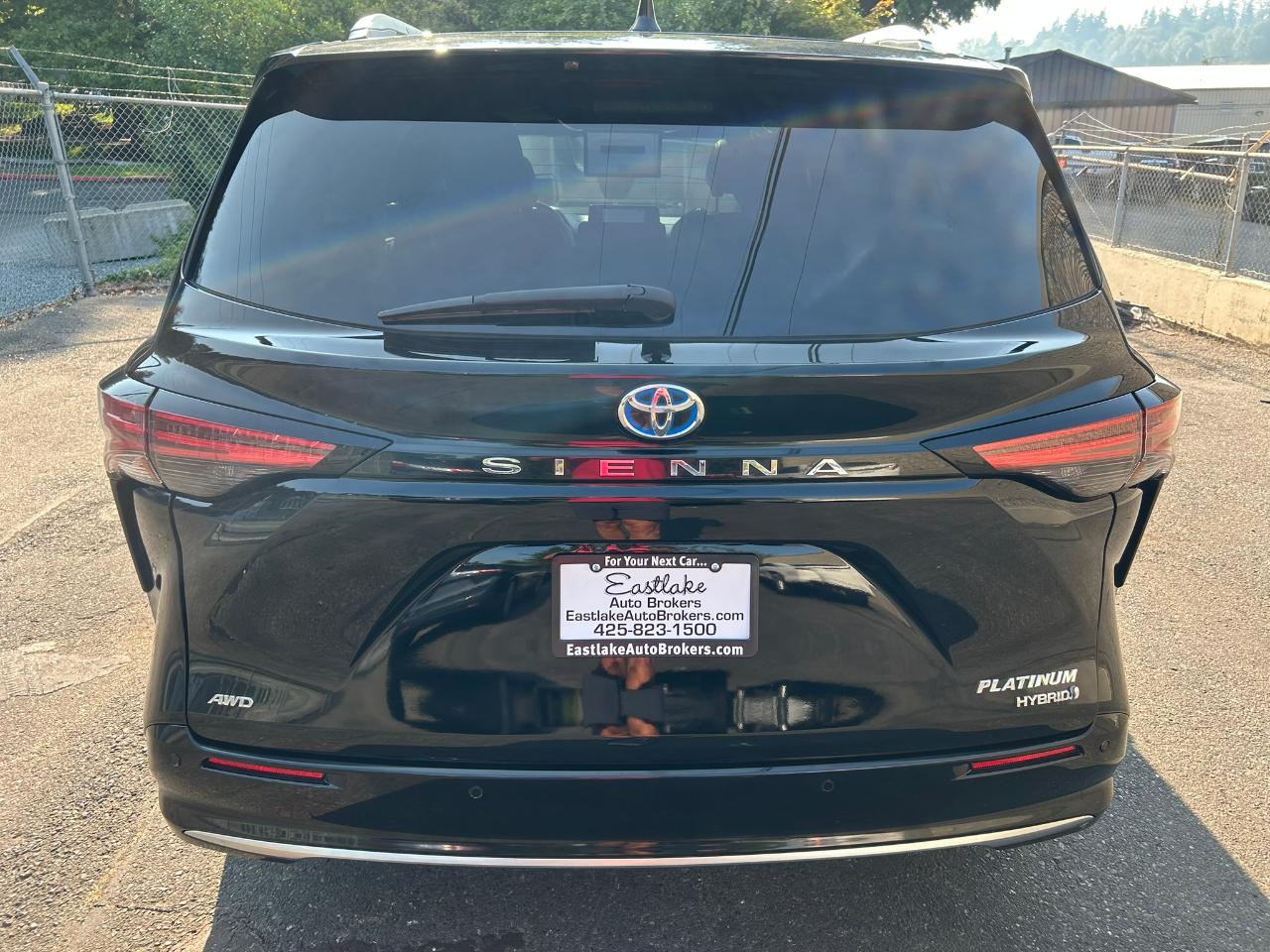 Toyota Sienna Platinum 7-Passenger AWD 2023