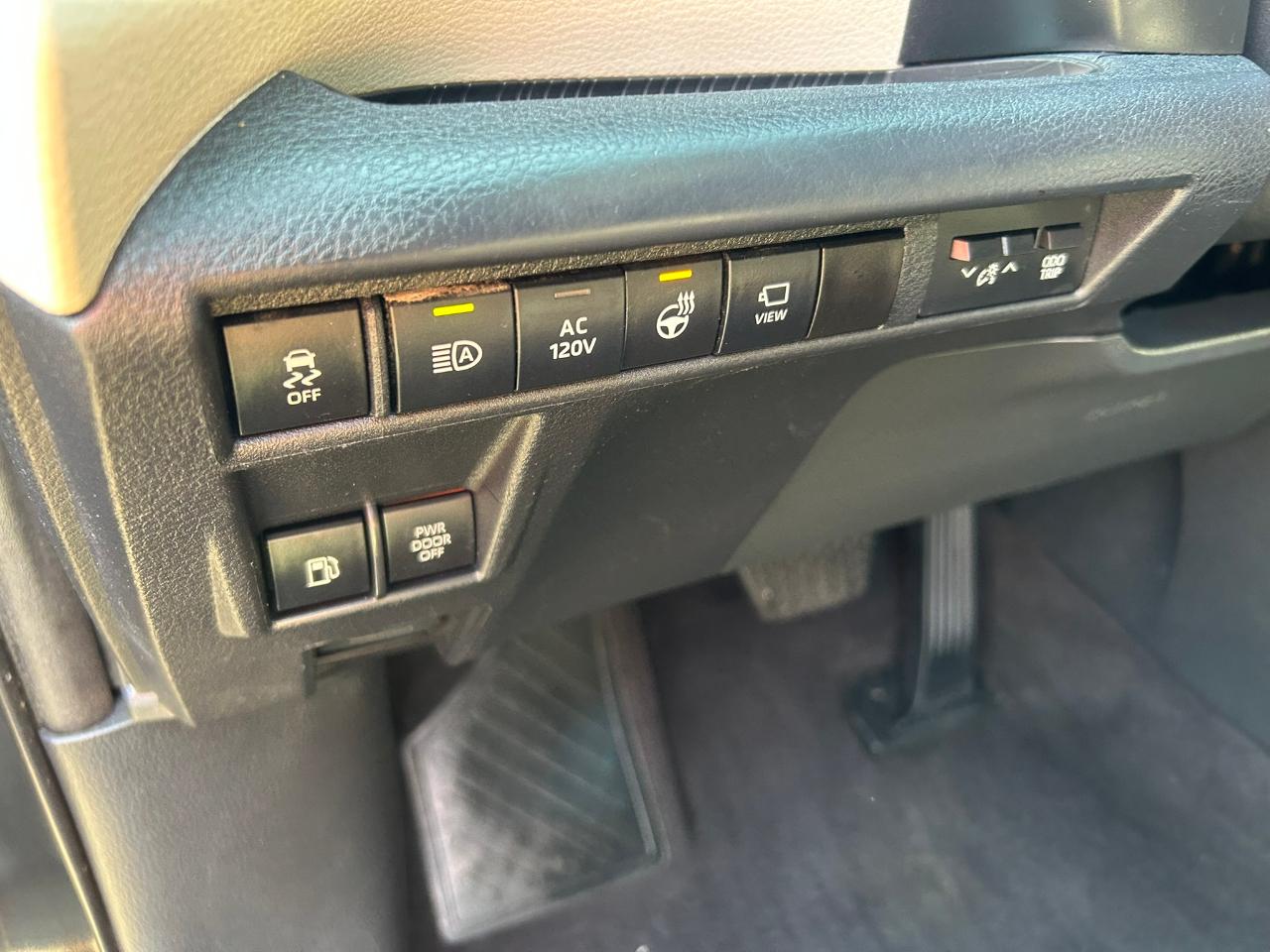 Toyota Sienna Platinum 7-Passenger AWD 2023
