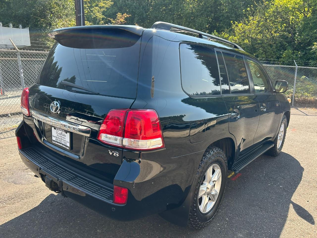 Toyota Land Cruiser 4WD 2011