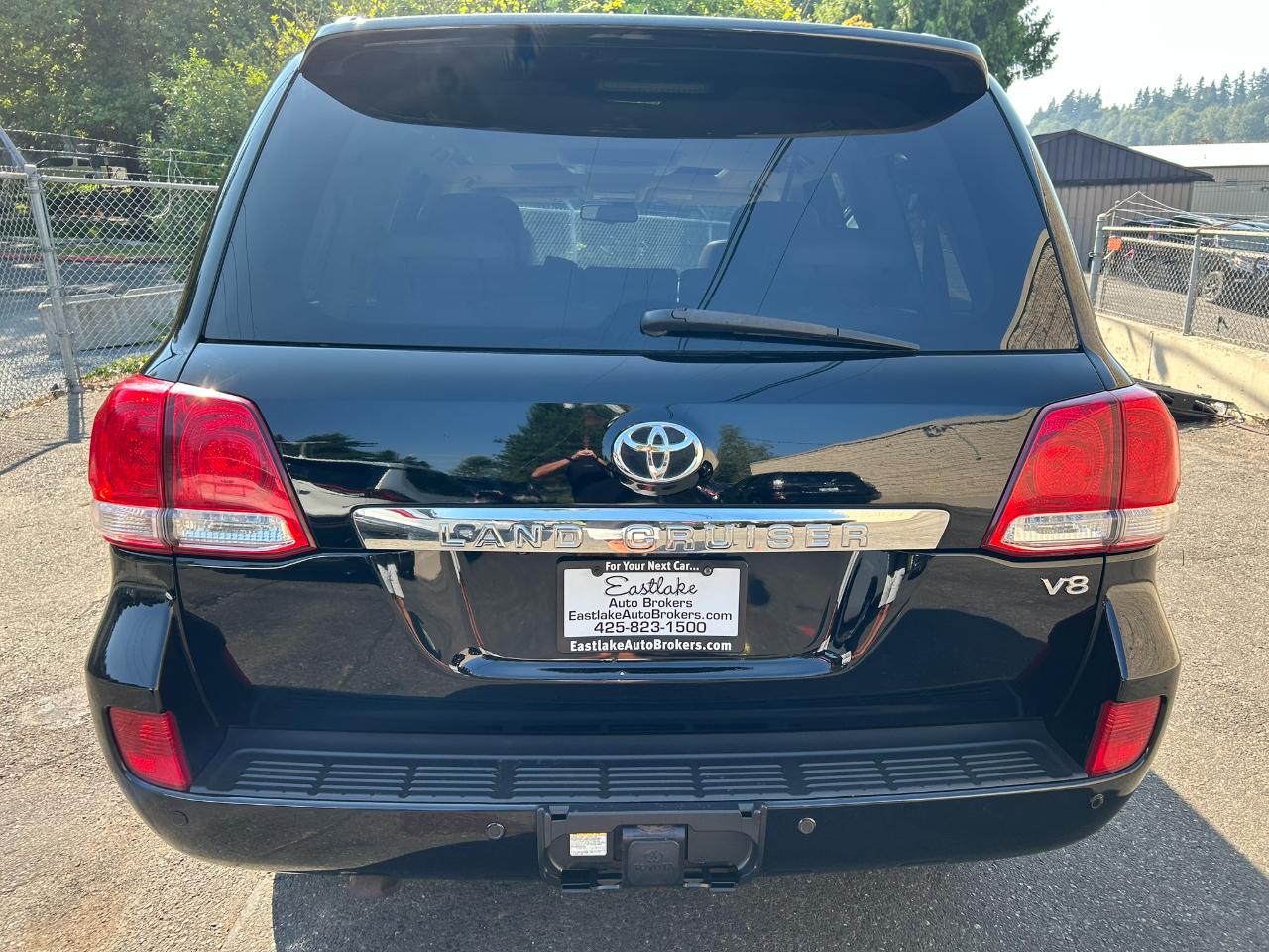 Toyota Land Cruiser 4WD 2011