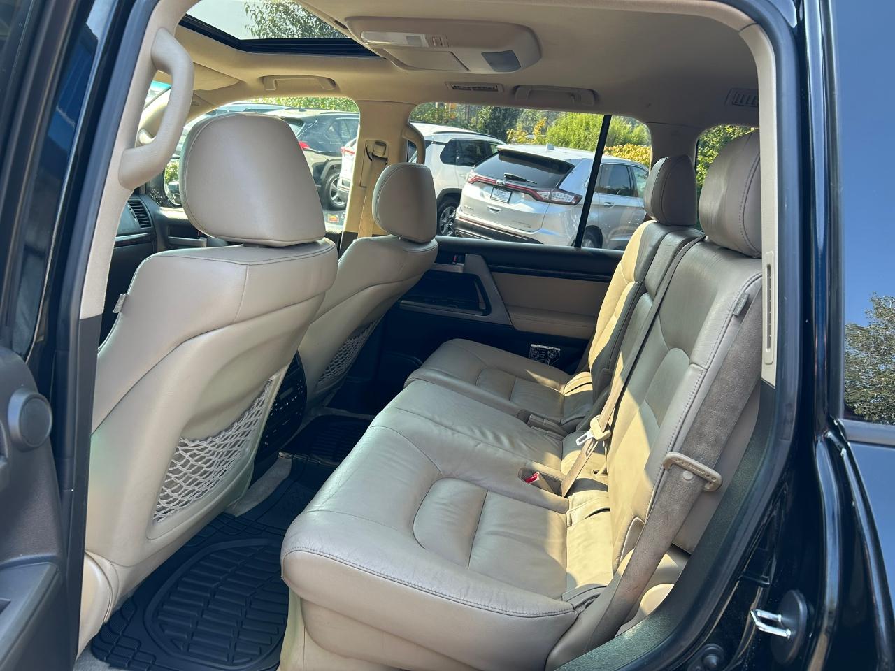 Toyota Land Cruiser 4WD 2011