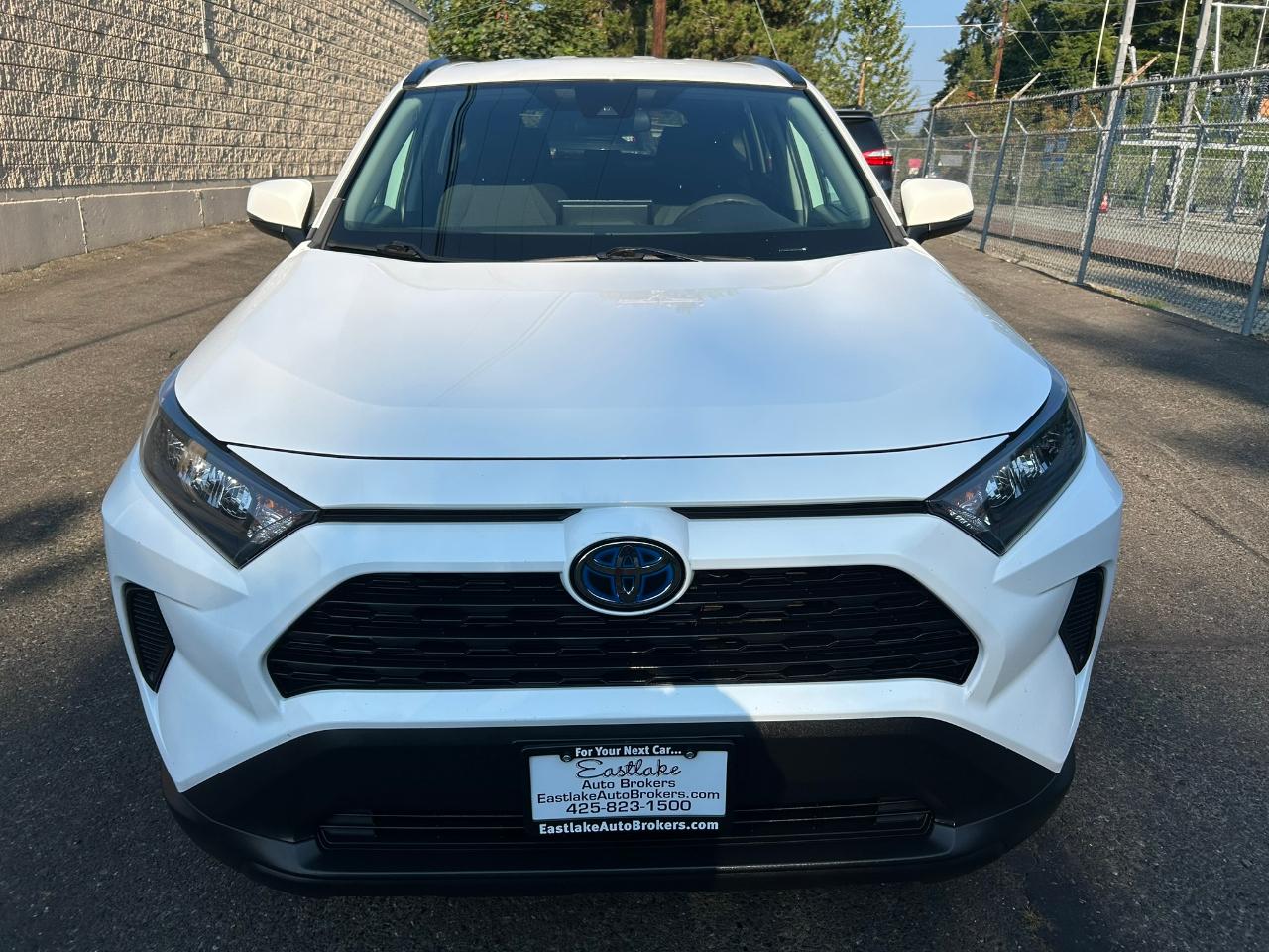 Toyota RAV4 Hybrid LE 2021