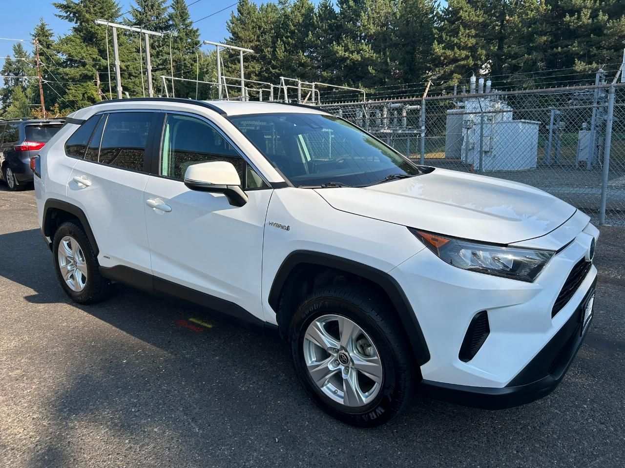Toyota RAV4 Hybrid LE 2021