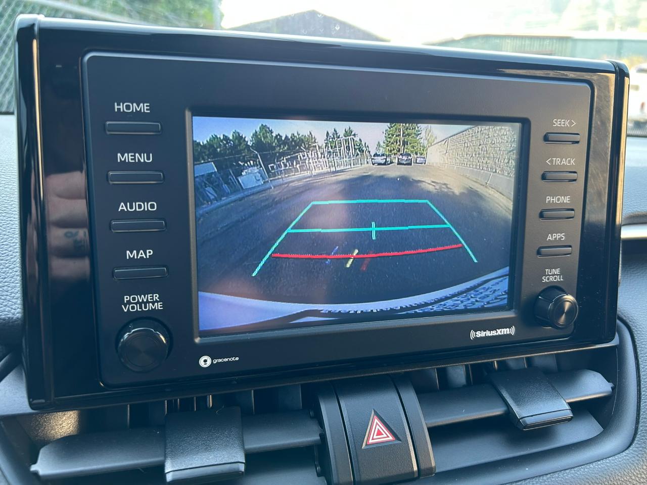 Toyota RAV4 Hybrid LE 2021