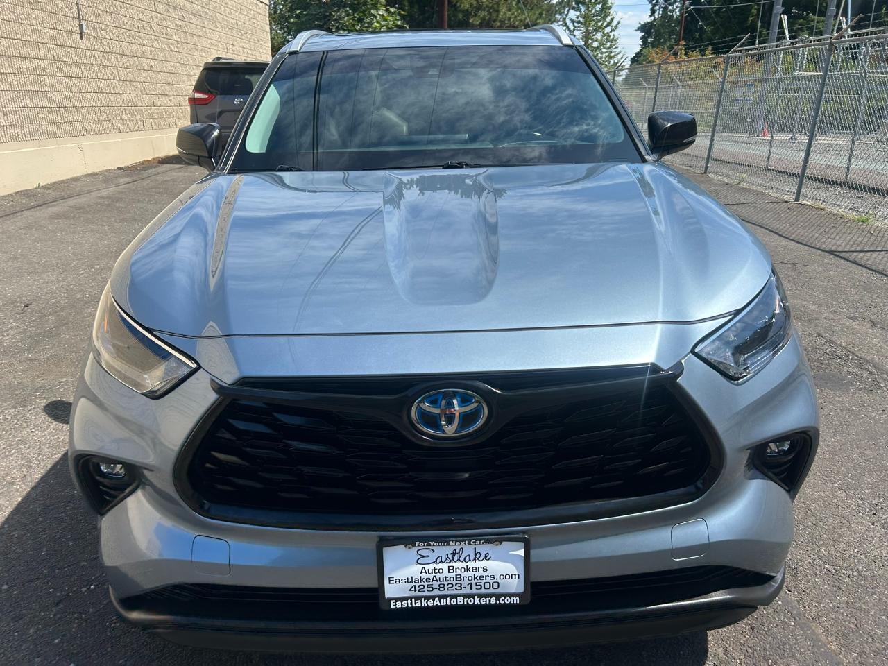 Toyota Highlander Hybrid XLE AWD 2022