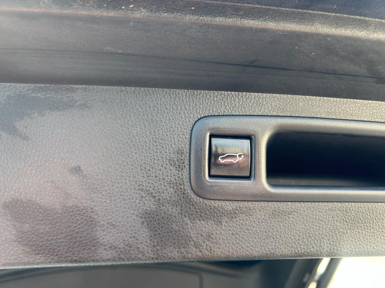 Toyota Highlander Hybrid XLE AWD 2022