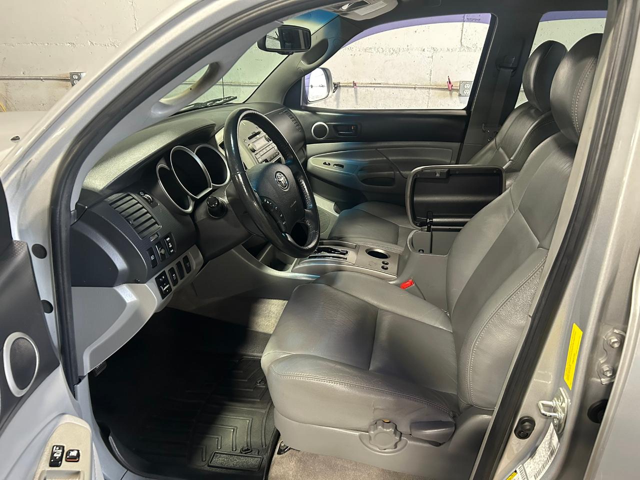 Toyota Tacoma  2010
