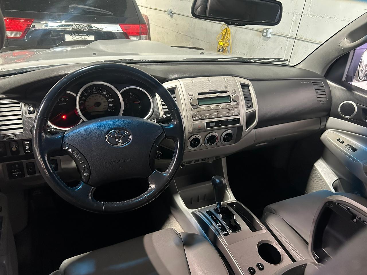 Toyota Tacoma  2010