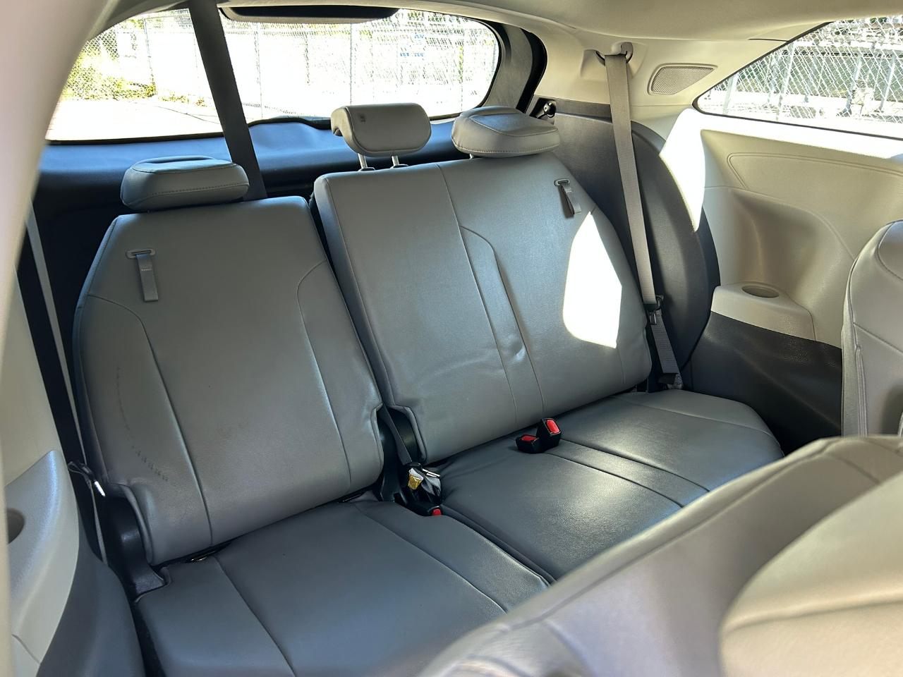 Toyota Sienna  2021
