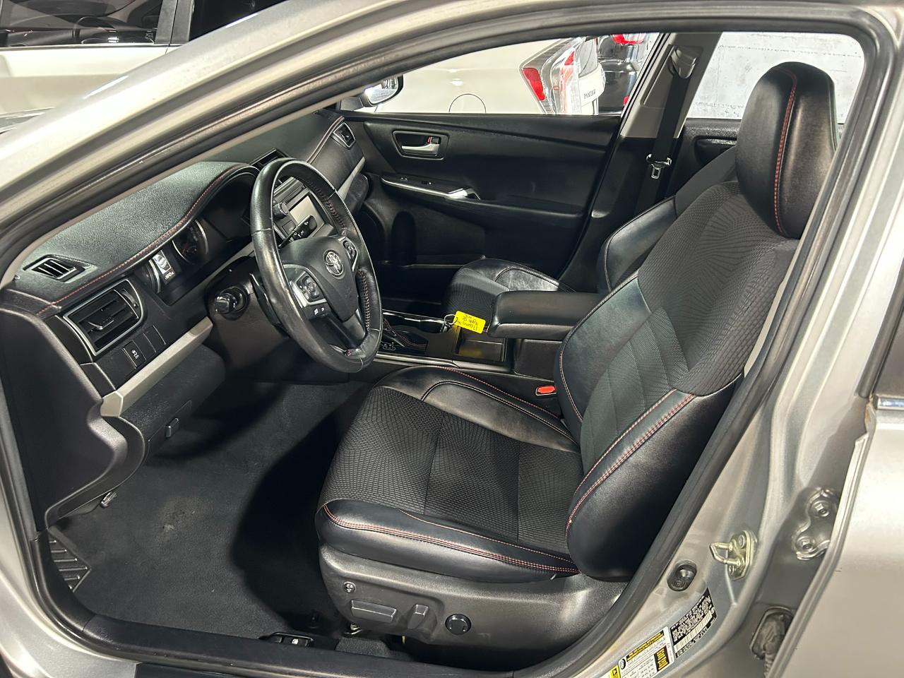 Toyota Camry SE 2017