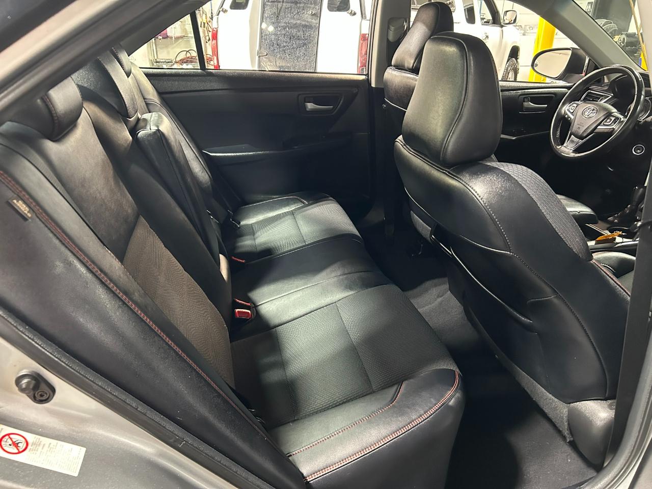 Toyota Camry SE 2017