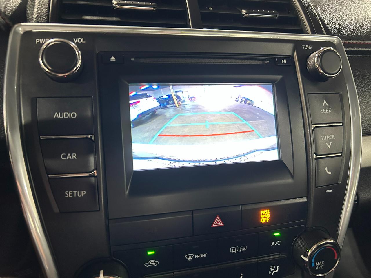 Toyota Camry SE 2017
