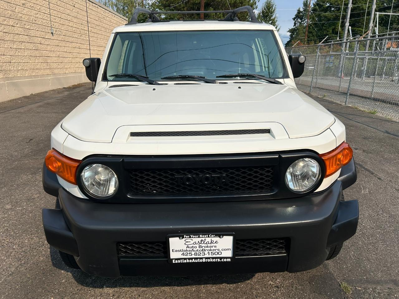 Toyota FJ Cruiser 4WD AT 2012