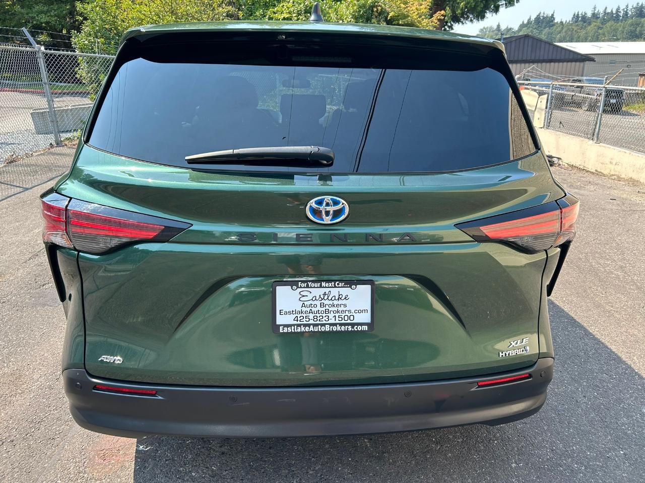 Toyota Sienna XLE 7-Passenger AWD 2022
