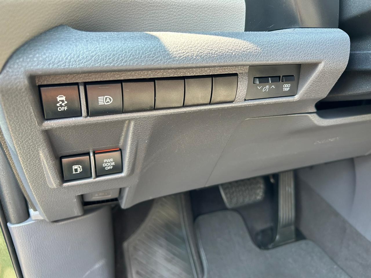 Toyota Sienna XLE 7-Passenger AWD 2022