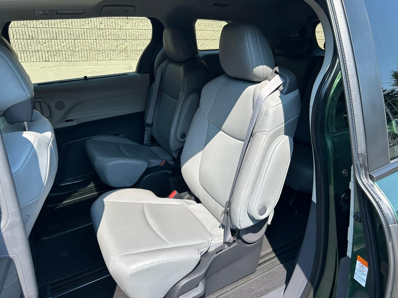 Toyota Sienna XLE 7-Passenger AWD 2022