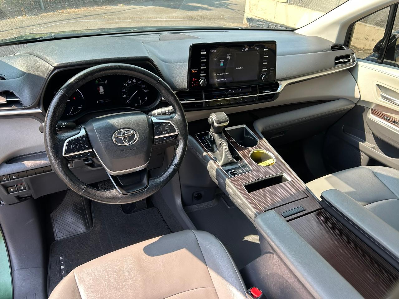 Toyota Sienna XLE 7-Passenger AWD 2022