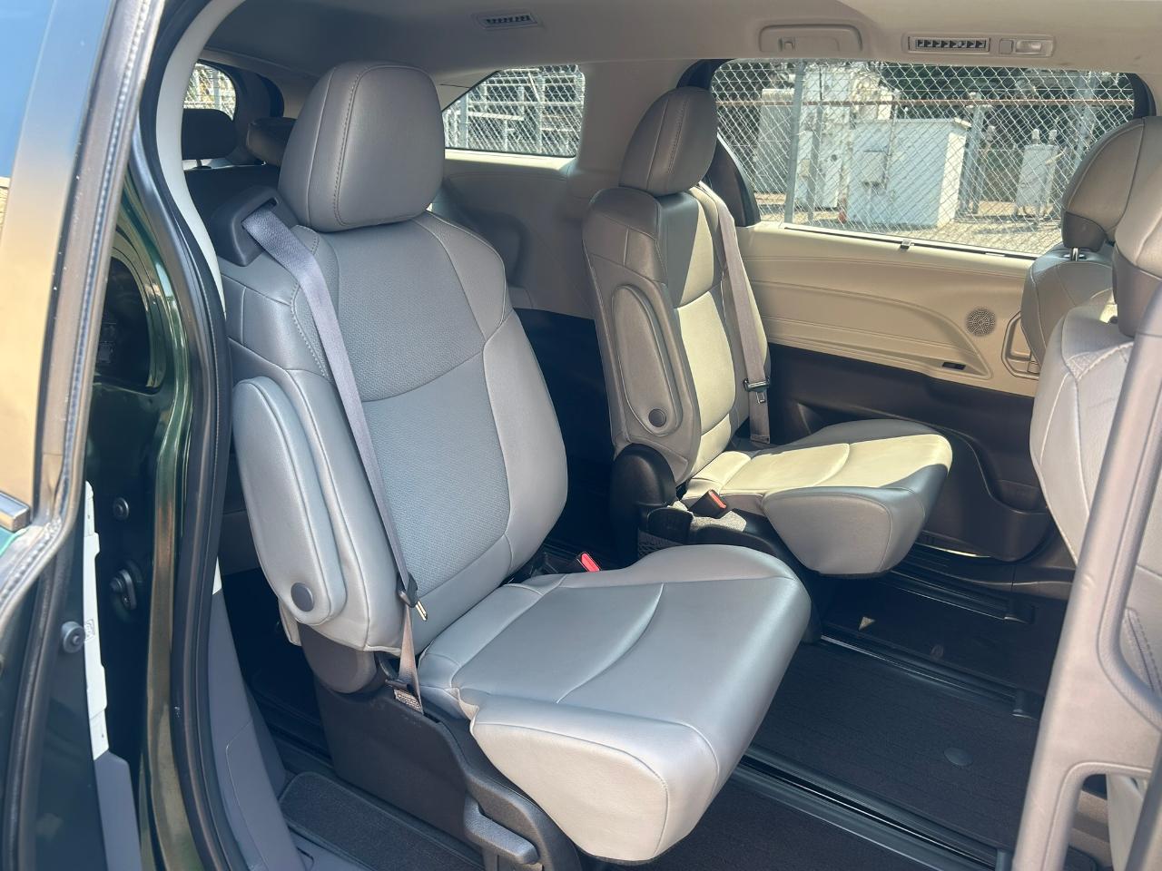 Toyota Sienna XLE 7-Passenger AWD 2022