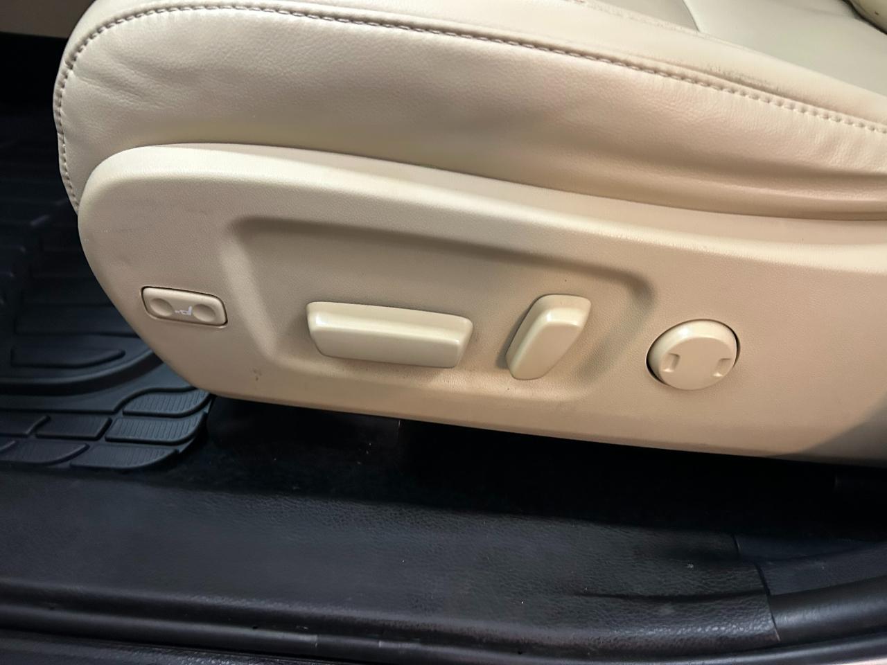 Toyota Highlander Hybrid XLE AWD 2019