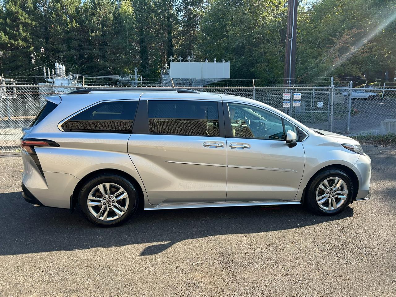 Toyota Sienna  2023