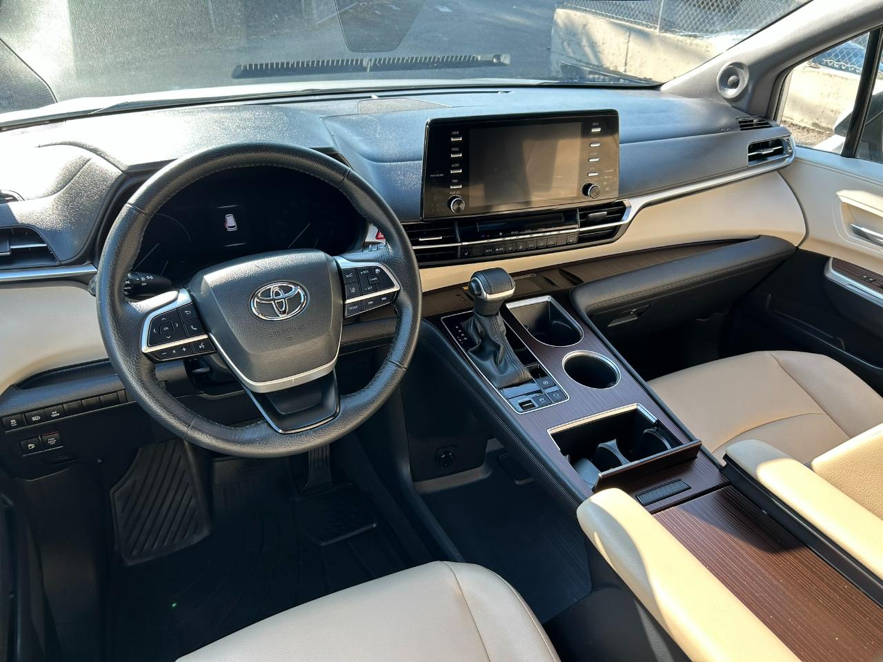 Toyota Sienna  2023