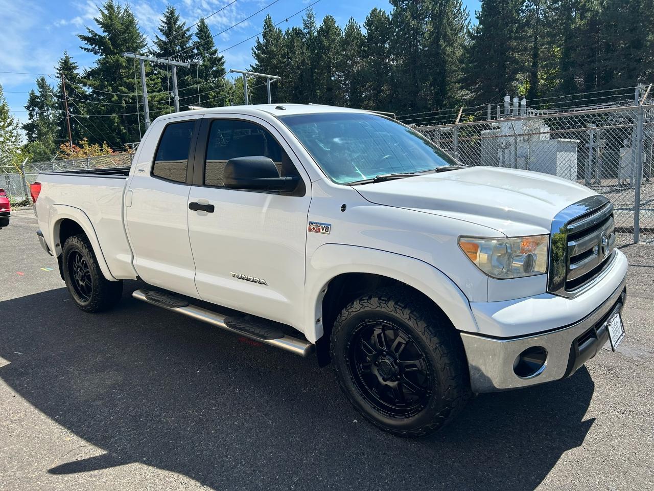 Toyota Tundra  2013
