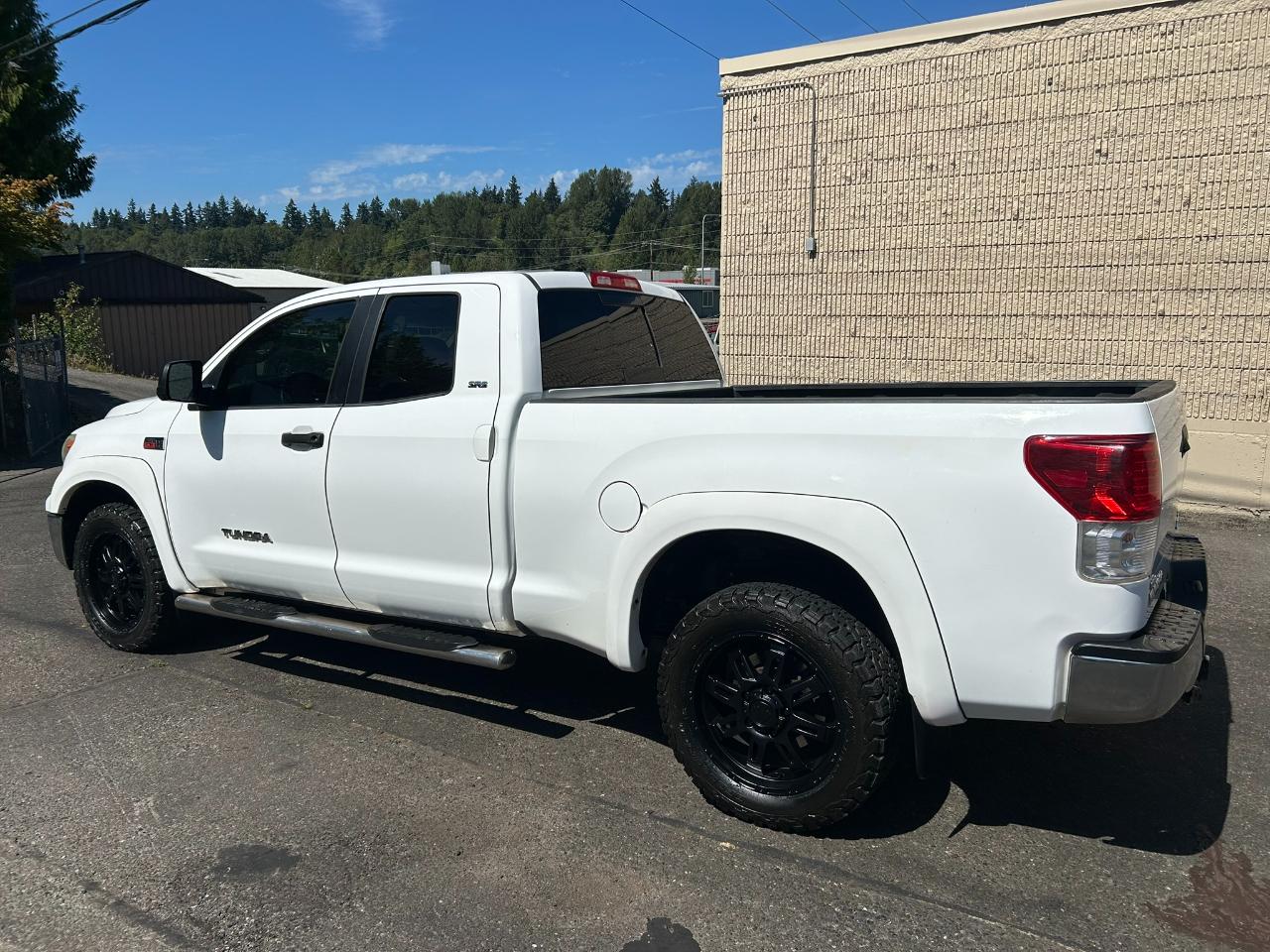 Toyota Tundra  2013
