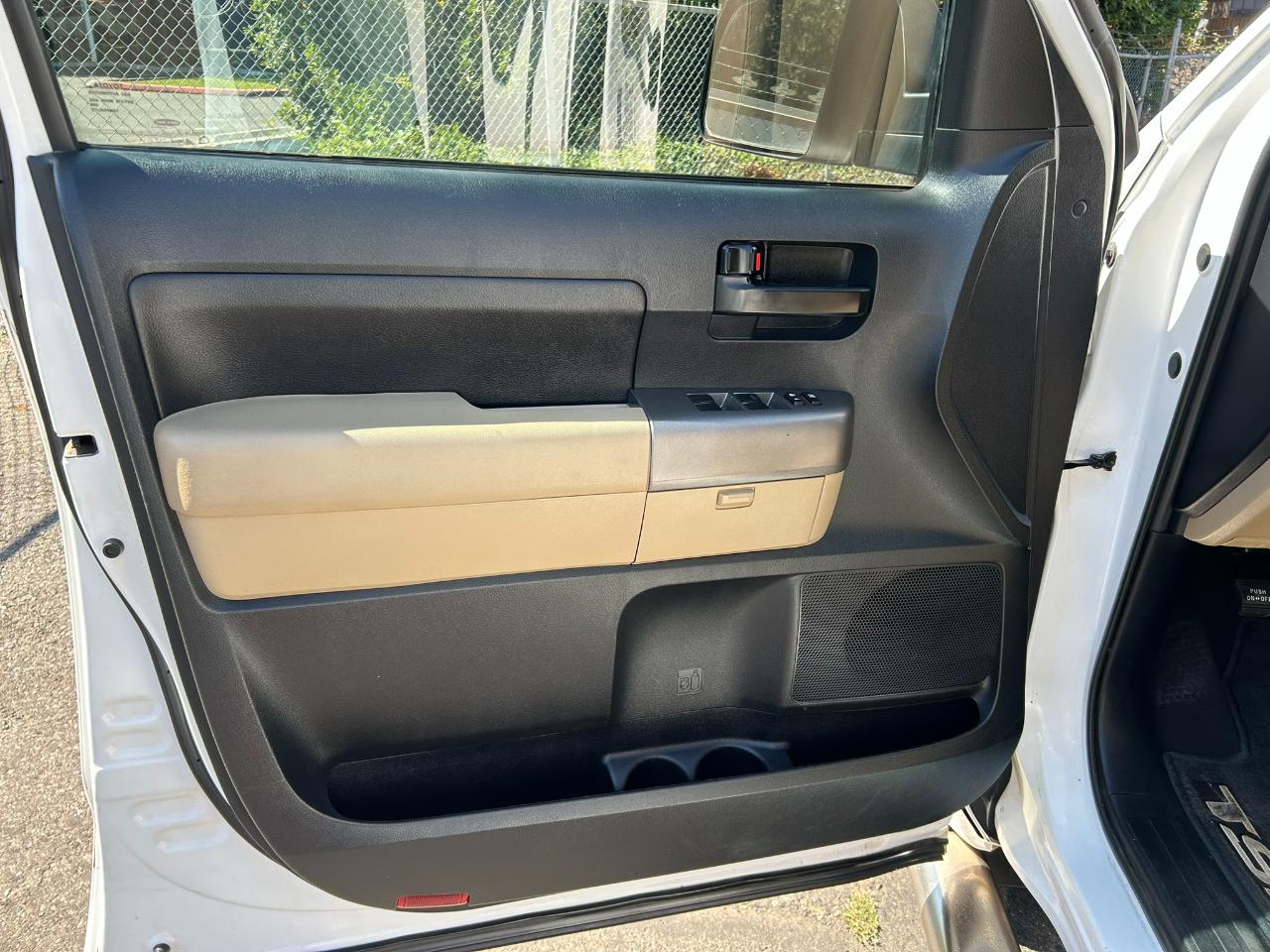 Toyota Tundra  2013