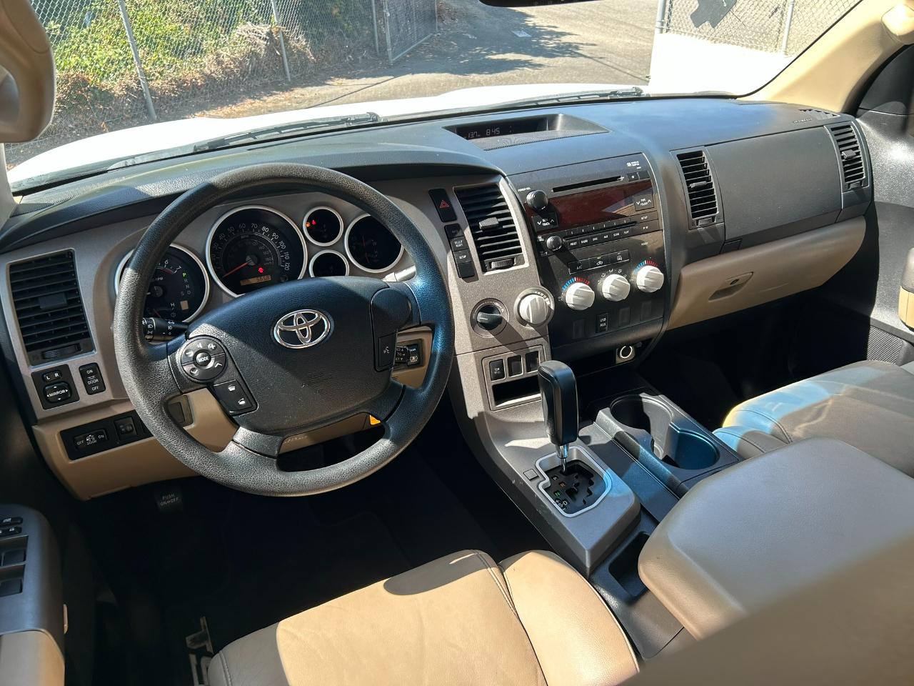 Toyota Tundra  2013