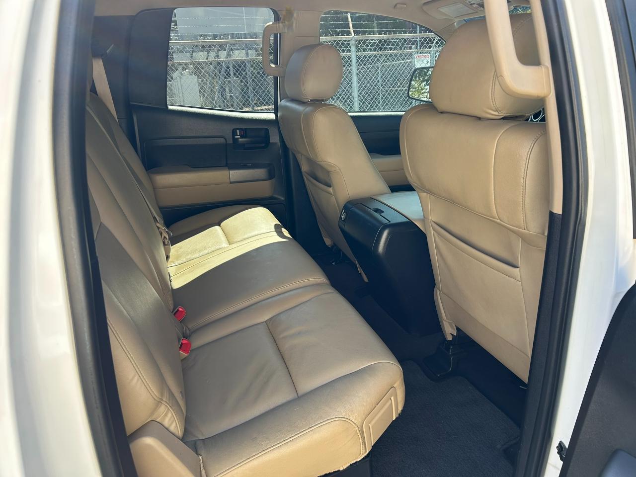 Toyota Tundra  2013